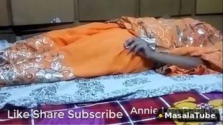 Naughty Mydesi Bhojpuri Aunty