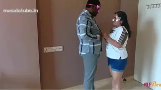 Leaked Indian milf aunty shanaya fucked in standing position - Nangi Recording