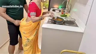 Trending Indian Big Ass Wife is Really Horny while She Cooking - Rare Tape