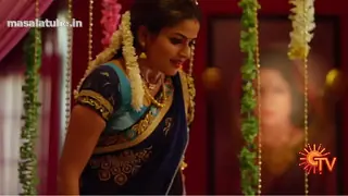 Viral Nandhini Serial Nithya Ram Hot Seducing Moves with Cleavage Show)